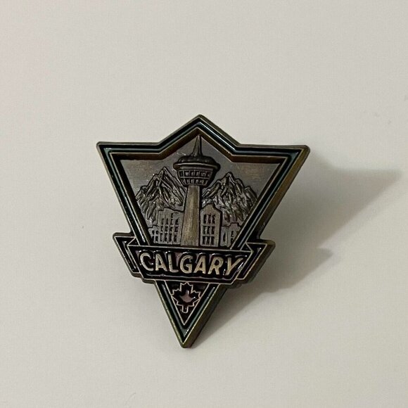 Vtg Calgary Canada Pin Crazy Canuck - Picture 2 of 9